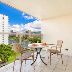 #Marbella Lane - Stylish Island Stay with City Views