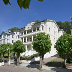 Ferienwohnung-13-Villa-Celia-Sellin-strandnah-fuer-6-Personen