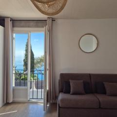 Le Petit Levant sea view studio