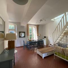 Villa en duplex a 50m des falaises Sud de Porquerolles
