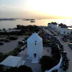 She Mykonos - Luxury Apartments