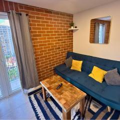 Incredibly Secure, Perfect Location, Central Studio