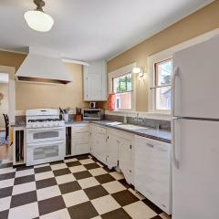 351CA 351 Catalina Ave