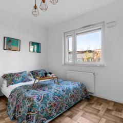 Praga Apartment - Terrace & Parking - by Rentujemy