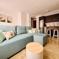 ABAT 2 Cool & Wide Flat next to the Cathedral