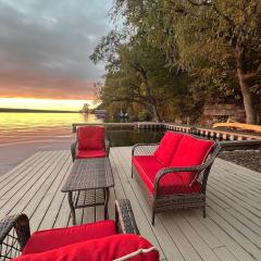 Cayuga lake cottage with private lake access