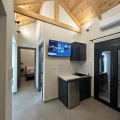 Golden Ecco Suites
