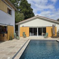 Maison indépendante avec piscine privée, Wi-Fi et climatisation - FR-1-616-471