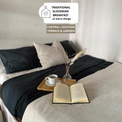 Cozy Stay with Secret Garden