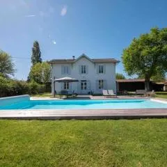 Villa charmante pour 9 avec piscine chauffee