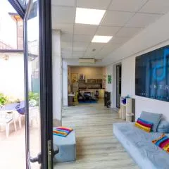 Intro art music house