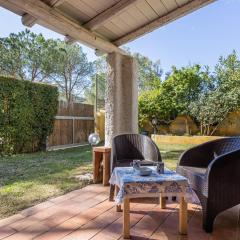 GuestHost Bright Apartment with private parking
