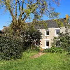 3 Bedroom Stunning Home In Plougasnou