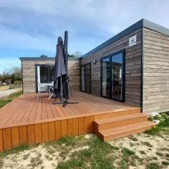 2 Bedroom Beautiful Home In Ambon