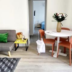 The Driant beach is 50m and 150m from the center