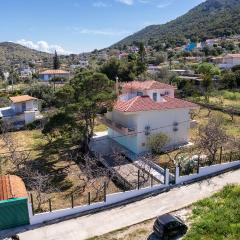 Xeno Bayview Apartment Salamina