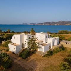 Cycladic home in Kampos by GHH