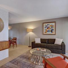 Biarritz Getaway - 1br condo downtown PS