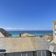 Chy Meor - a stonesthrow away from Porthmeor Beach