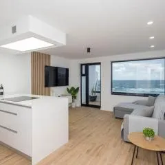 El Bunker Luxury Suite en Playa del Hombre con vista al mar