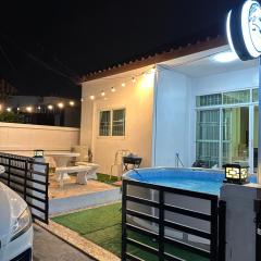 ชรินพูลวิลล่าบางแสน Sunflower Villa Bangsaen Wangmuk