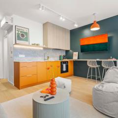 LAM Orange AC - Balcony