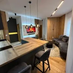 Square Luxe Residences