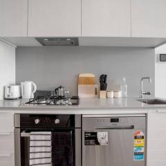 Comfy and warm 2BR Apt at Parkville