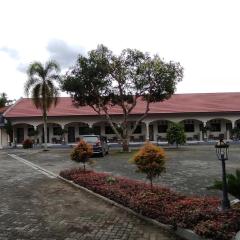 OYO 93051 Wisma Syariah Buloe Near Lapangan Abubakar Lambogo Batili Enrekang