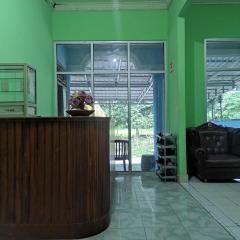 Hotel O Aini Homestay