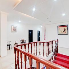 OYO 90450 Sentra Inn