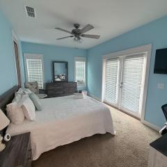 Be a Nomad - Beachside Studio - 1 Block to Sand!