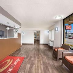 Econo Lodge Live Oak