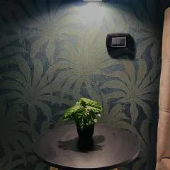 The green leaves