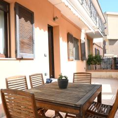 SE160 - Senigallia, comodo trilocale con patio