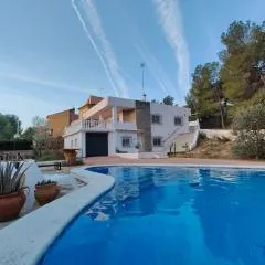Hermosa casa con piscina en Náquera, Valencia