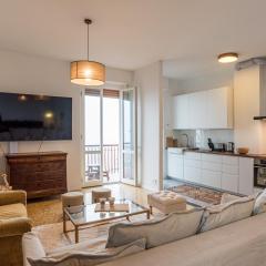 Bright and scenic flat 7km from Bellagio downtown