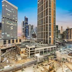 Luxury 1BR in Downtown Dubai with Burj Khalifa Views, Pool, Gym & Free Parking