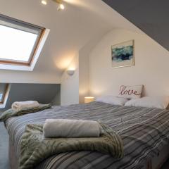 Francis Street House Central Location