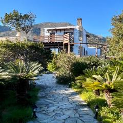 Scenic Coastal Getaway