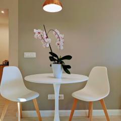 Design Stay NAVIGLI - Fast to Duomo & Airport