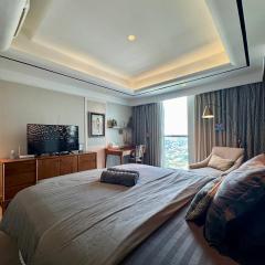 Apt Kemang Village Tower Intercon with Wi-Fi and Pool by Damaresa