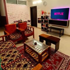 Raga Homestay- Purple Retreat- 2BHK Apartment