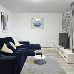 Luna - beach & city center