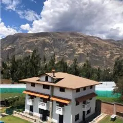 Lodge Acopampa Inn