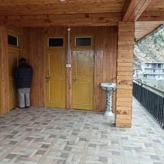 Funky Farmhouse Baragran