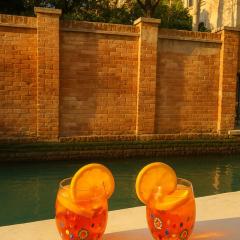 Ca'dei Nonni canal view