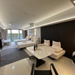 Luxury Penthouse hotel near City of Dreams Airport Okada Solaire Casino2