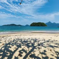 Apartamentos, 3 Praias, condomínio de Luxo, Piscinas
