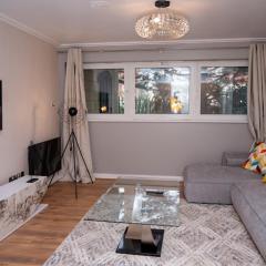 Century Wharf Apt